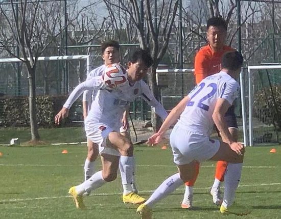 付艺轩